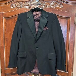 Classic Black Men's Tuxedo Style Jacket